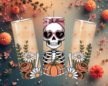Halloween Tumbler mit Frauen-Skelett und Kürbis-Motiv – Gruselig stylisch und funktional
