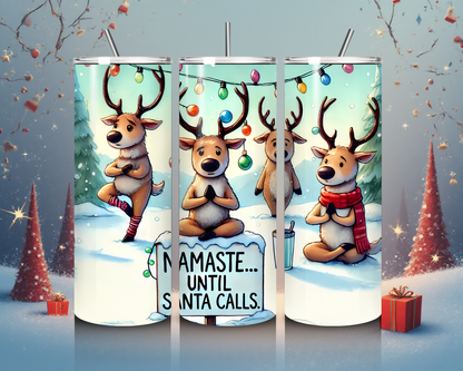 🧘‍♀️ Namaste… Until Santa Calls – Der Yoga Rentier Tumbler von Creative Momentz 🎄