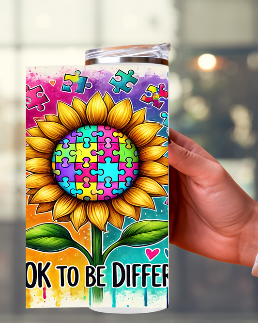 Blumen Tumbler „its ok to be different“ – Symbol für Selbstakzeptanz und Individualität